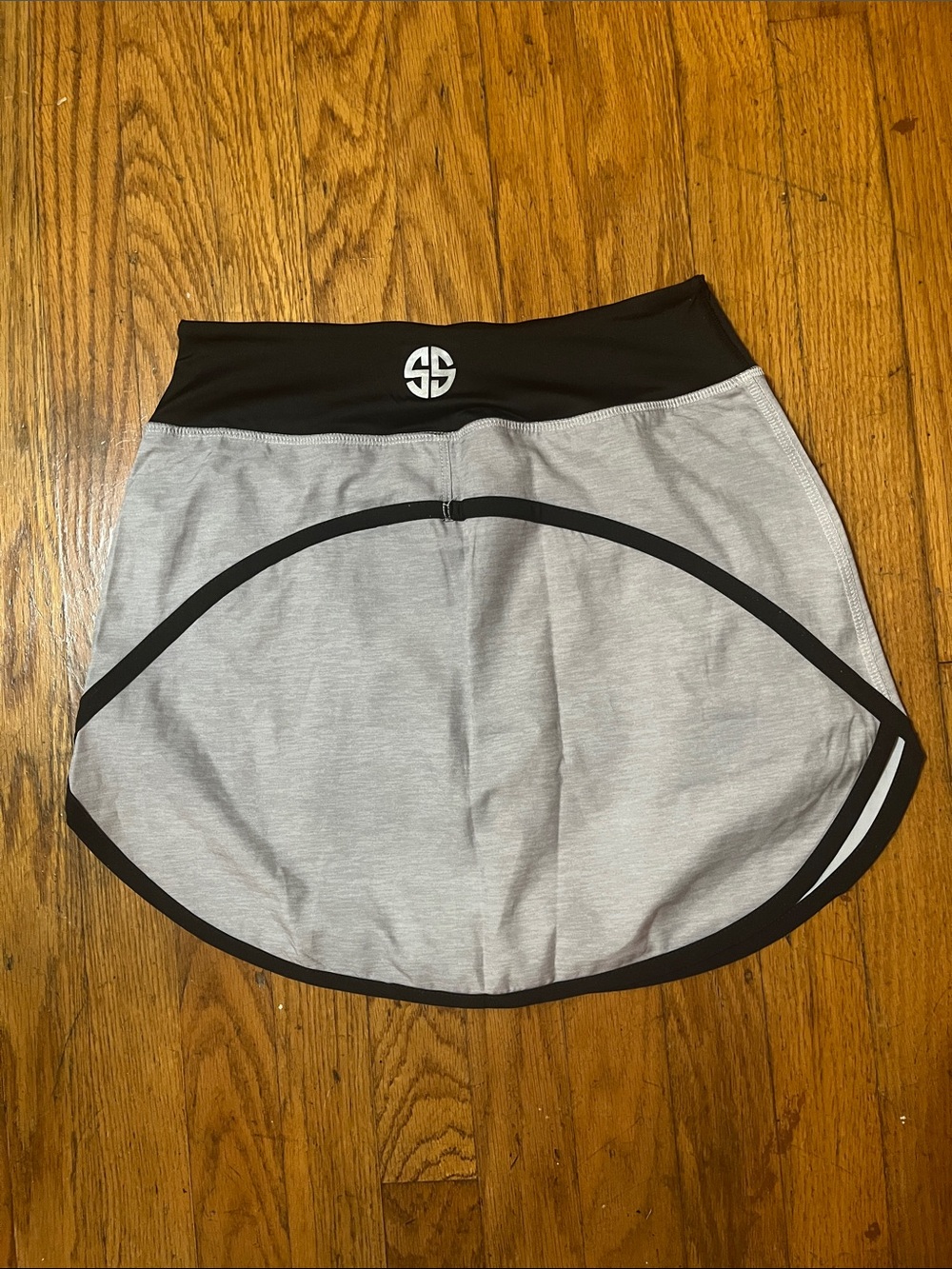 Simply Southern Women’s Athletic Skorts with Black Waistband and Trim Size Small - Picture 6 of 11